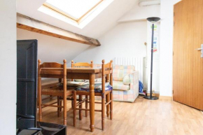 Bright apt near PARIS